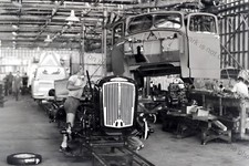 CV725 - Cars being assembled