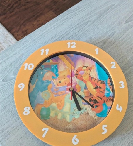 Winnie the pooh clock - winnie,