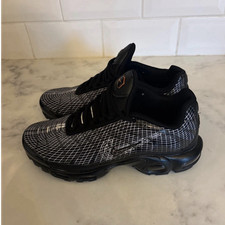Nike Air Max Plus Black White