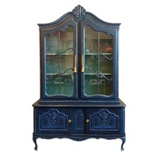 Display Cabinet, Drinks