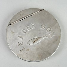Vintage Metal Leader Box