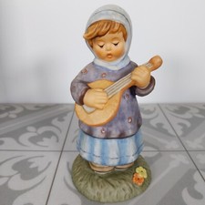 Hummel Nativity Girl with Lute