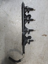 MINI R56 COOPER 3DR 1.6 PET FUEL RAILWITH INJECTORS V7575646 Genuine BMW Mini