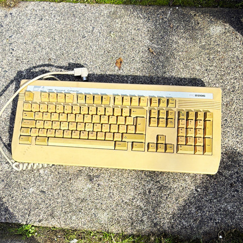 Amstrad pc2286 wired - amstrad,