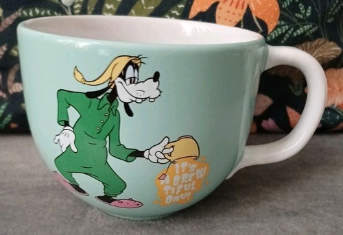 Disney store goofy a - disney, it's