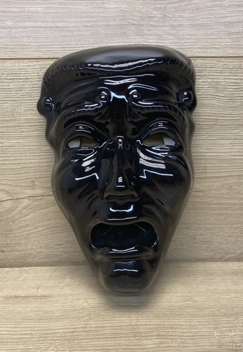 Vintage black ceramic theater - black,