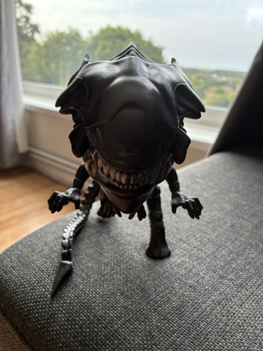 Funko pop alien queen figure - funko,