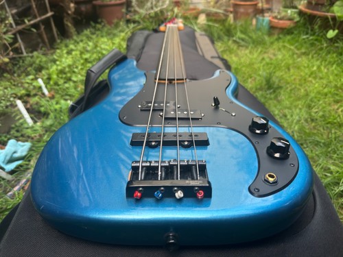 Fender precision bass - fender, tony