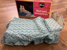 Original Sindy Bed, Mattress & Bedclothes By Pegigree 44503