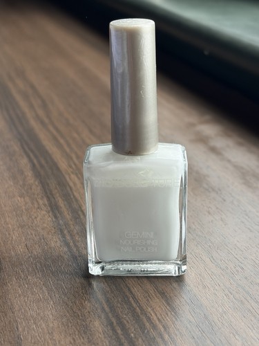 Bio sculpture gemini - gemini, nail