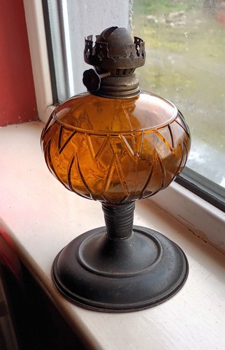 Amber glass oil lamp metal - glass,