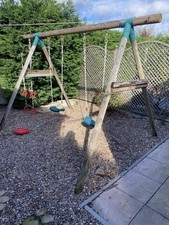 Wooden Children’s 2 Swing Set With 2 Trapeze