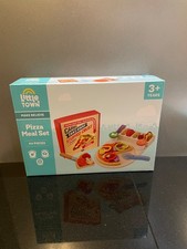 Aldi Little Town wooden Pizza