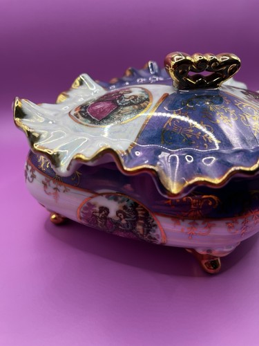 Vintage porcelain trinket - porcelain, box