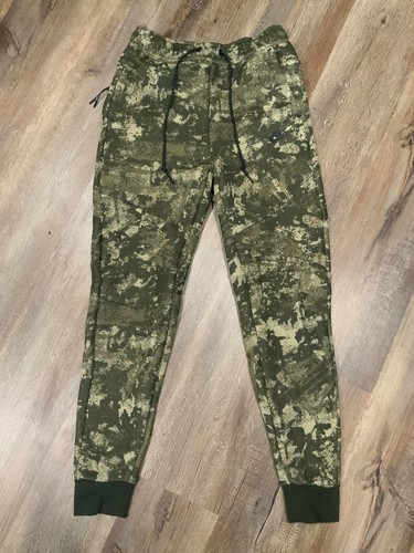 New nike sportswear tech - new,