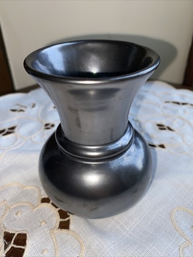Prinknash vintage 2cm - 10.2cm, tall