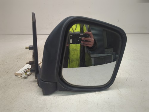 Mitsubishi pajero right wing - pajero,