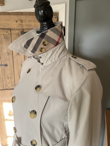 Burberry beige double breasted - burberry,