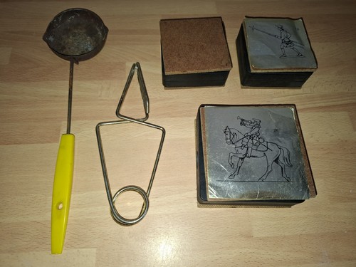 Flat lead soldiers moulds 3 - lead,