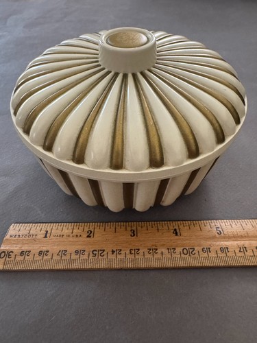 Gold cream retro striped - gold,