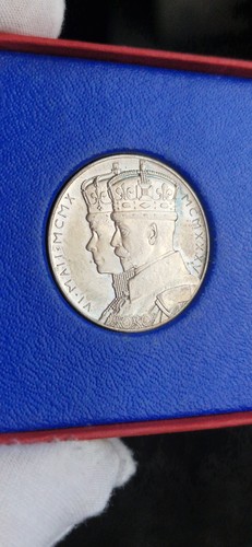 George silver jubilee medal - v,,
