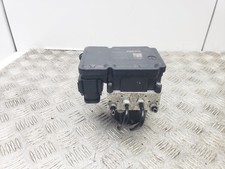 VOLVO V40 2.0 DIESEL ABS PUMP