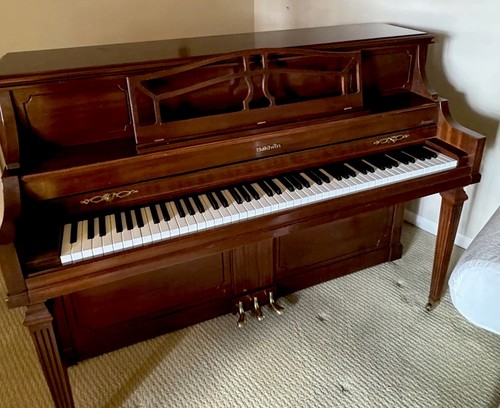 Baldwin studio piano - baldwin,