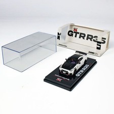 INNO 1:64 Model Car Nissan GTR