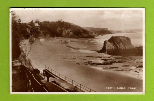 079333 postcard tenby - ,