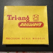 Tri-ang TT T.33 Hand Operated