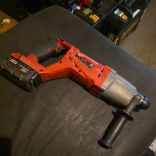 Milwaukee M18 CHD -0 18v Brushless SDS Plus Rotary Hammer Drill With 3ah battery