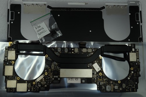 Macbook pro a1706 logic - pro,