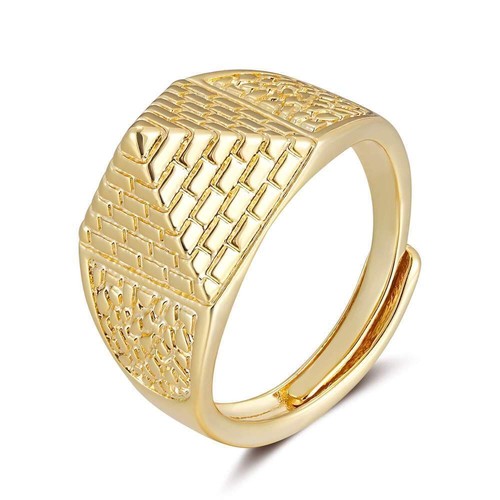 Kids 18ct gold 8mm pyramid - 18ct,