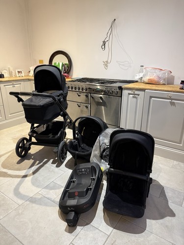 Silver cross pram bundle - cross,