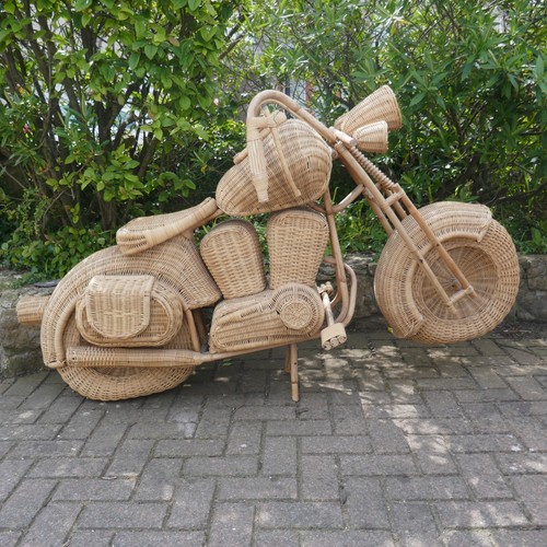 Vintage full size wicker - full,
