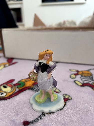 Disney grolier sleeping beauty - disney,