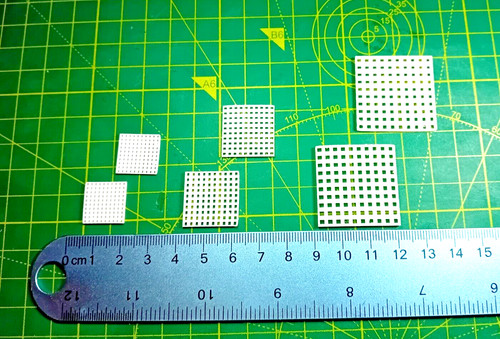 Model boat fittings grating - -,