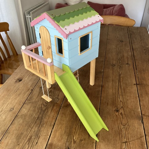 Lottie doll treehouse - lottie,