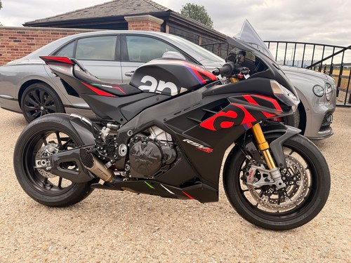 Aprilia rsv4 1100 - aprilia,