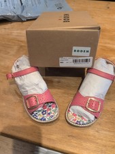 Mini Boden Sandals Size 33 New