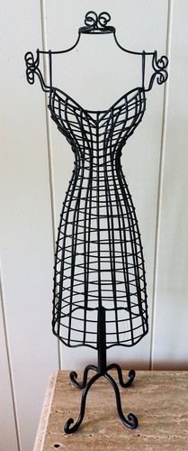 Black metal wire - black, dress