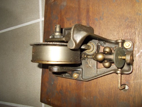 Hmv gramophone motor - gramophone,