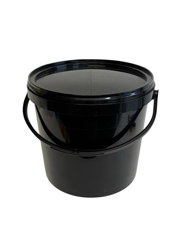 Litre black plastic - litre,