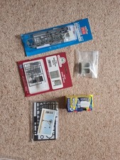 Peco LK-35 Goods Yard Crane Kit Wills Relay Boxes OO Gauge Model Railway 