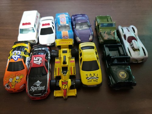 Mixed lot diecast cars - diecast,