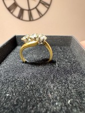 18ct Gold Diamond Trilogy Ring Size m 1ct Diamond Total