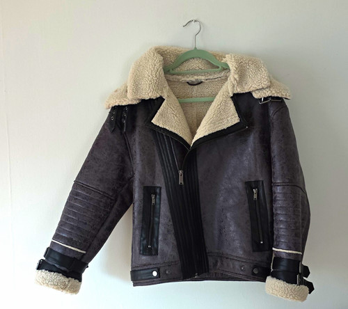 River island faux - island,