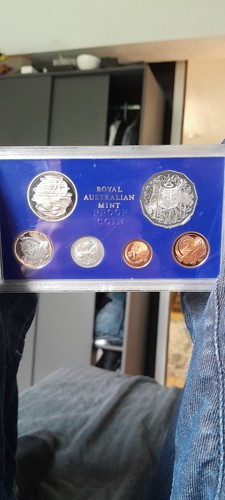 Royal australian mint proof - royal,