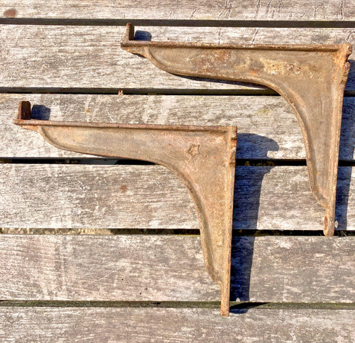 Pair plain vintage - plain, cast