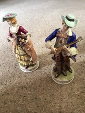 Figurine Man And Lady